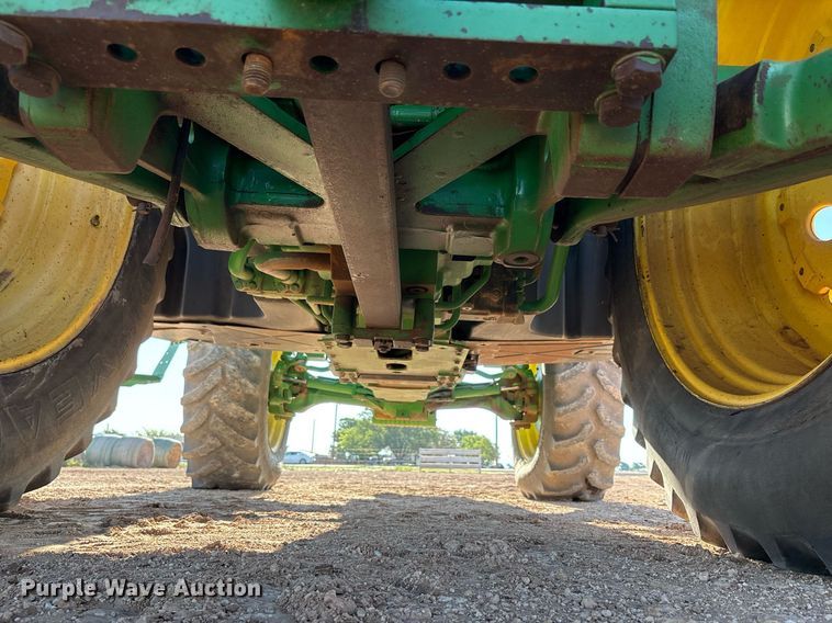 image for item DY2487 2001 John Deere 8410 MFWD tractor