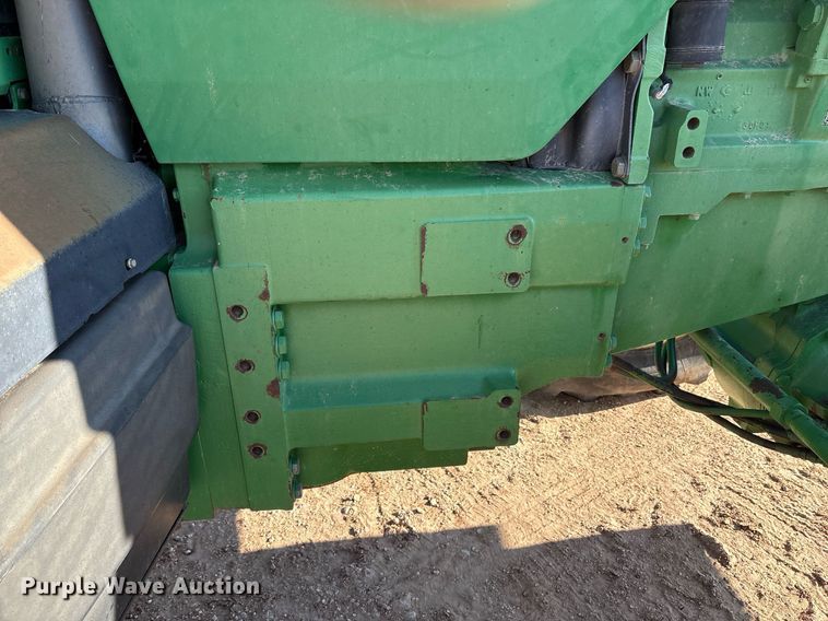 image for item DY2487 2001 John Deere 8410 MFWD tractor