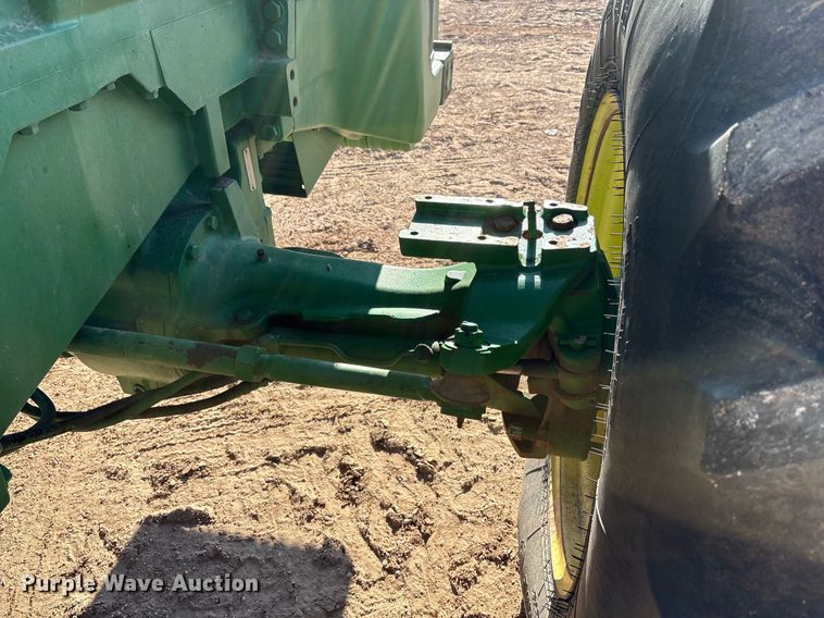 image for item DY2487 2001 John Deere 8410 MFWD tractor