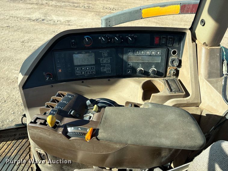 image for item DY2487 2001 John Deere 8410 MFWD tractor