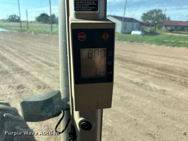 image for item DY2487 2001 John Deere 8410 MFWD tractor