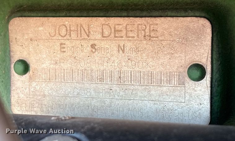 image for item DY2487 2001 John Deere 8410 MFWD tractor