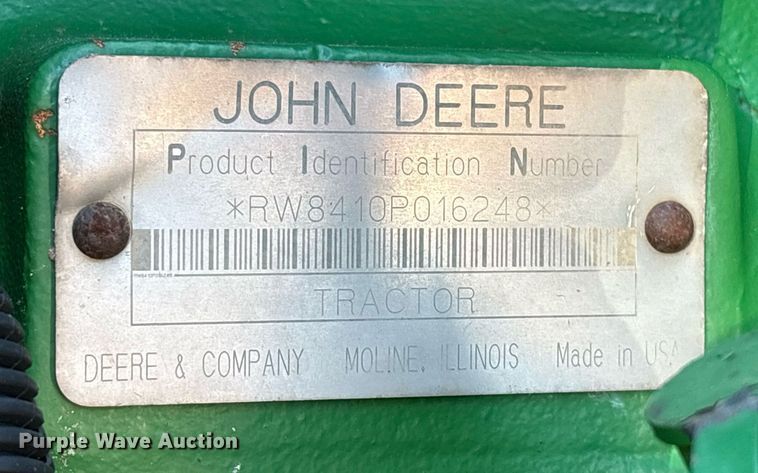 image for item DY2487 2001 John Deere 8410 MFWD tractor