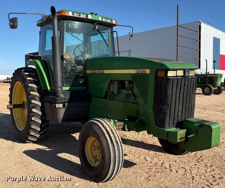 image for item DY2488 1996 John Deere 8100 tractor