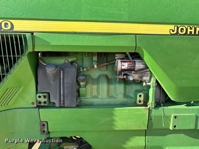 image for item DY2488 1996 John Deere 8100 tractor