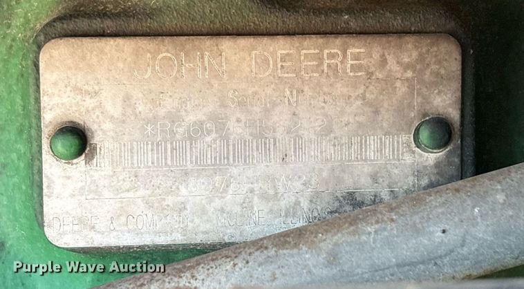 image for item DY2488 1996 John Deere 8100 tractor