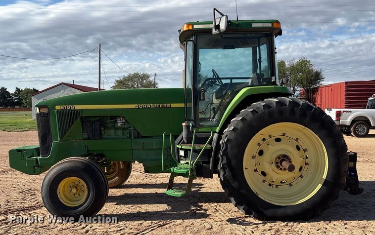 image for item DY2489 1996 John Deere 8100 tractor