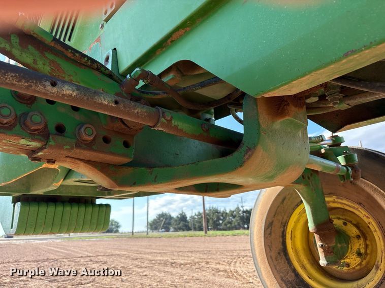 image for item DY2489 1996 John Deere 8100 tractor