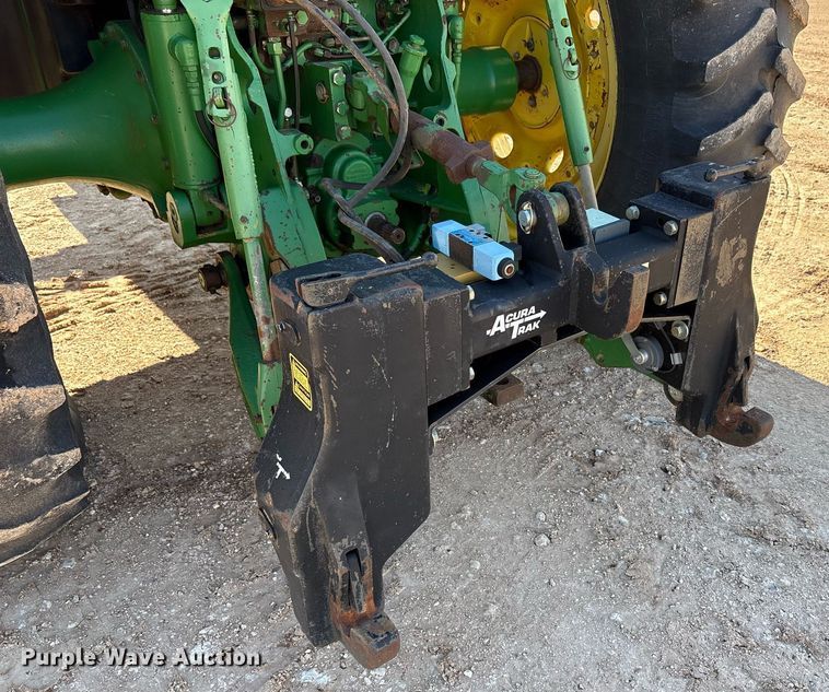 image for item DY2489 1996 John Deere 8100 tractor