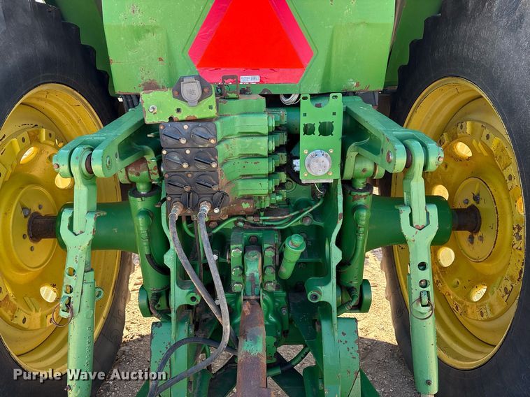 image for item DY2489 1996 John Deere 8100 tractor