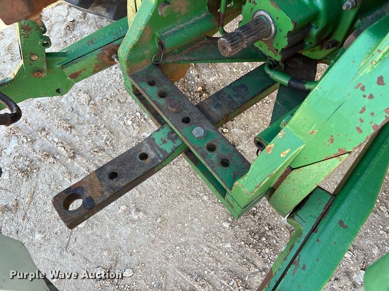 image for item DY2489 1996 John Deere 8100 tractor