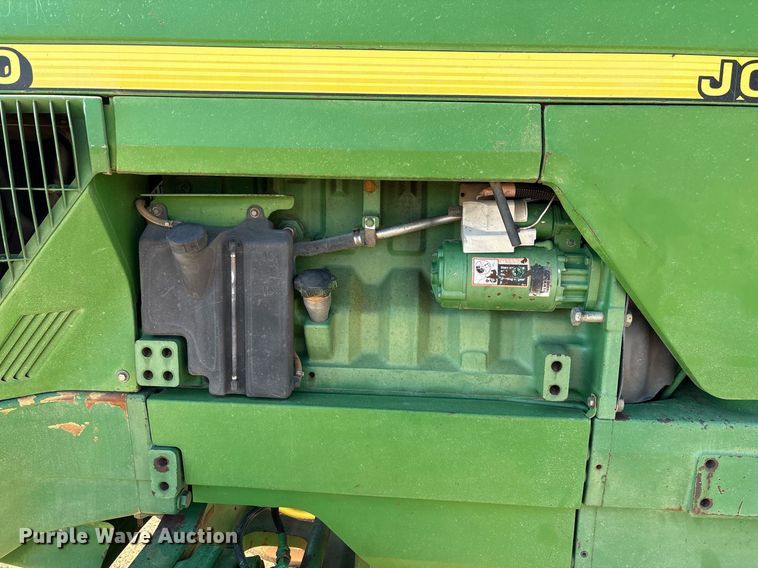 image for item DY2489 1996 John Deere 8100 tractor