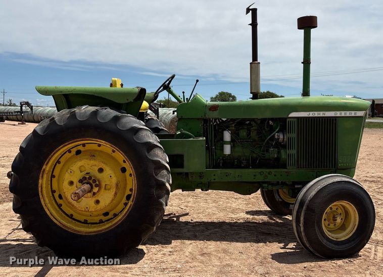 image for item DY2502 1970 John Deere 5020 tractor