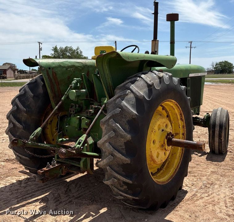image for item DY2502 1970 John Deere 5020 tractor