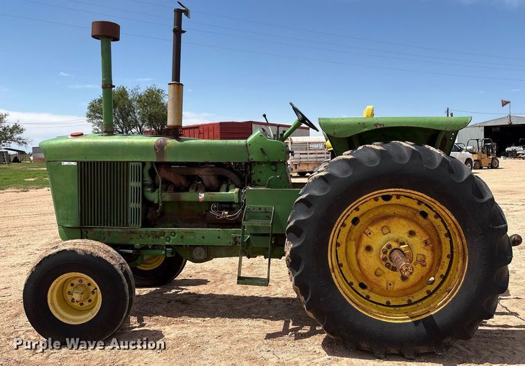 image for item DY2502 1970 John Deere 5020 tractor