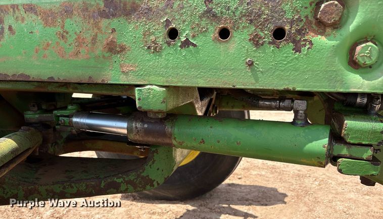 image for item DY2502 1970 John Deere 5020 tractor