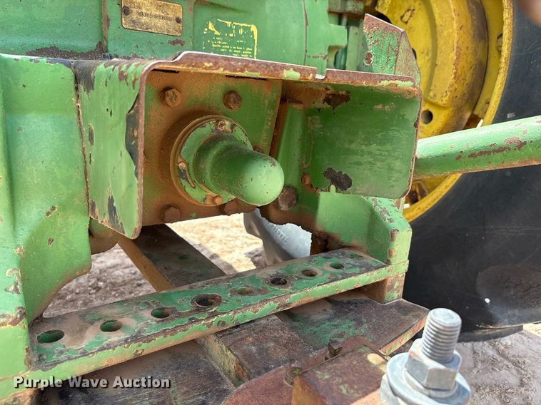 image for item DY2502 1970 John Deere 5020 tractor