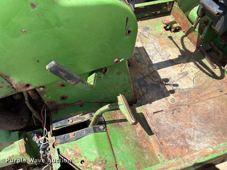 image for item DY2502 1970 John Deere 5020 tractor