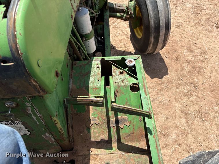 image for item DY2502 1970 John Deere 5020 tractor