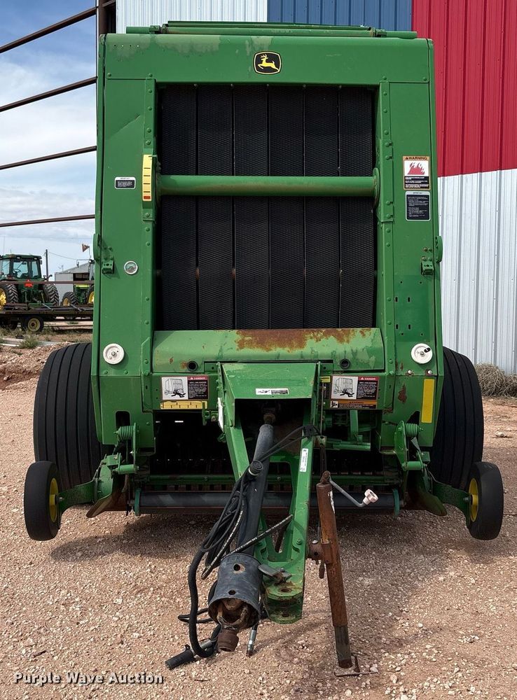 image for item DY2503 2007 John Deere 468 MegaWide Plus round baler