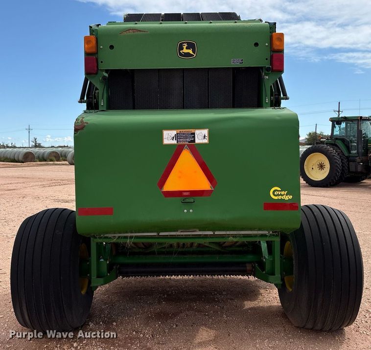 image for item DY2503 2007 John Deere 468 MegaWide Plus round baler