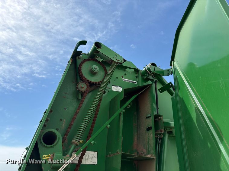 image for item DY2504 2009 John Deere 468 MegaWide Plus round baler