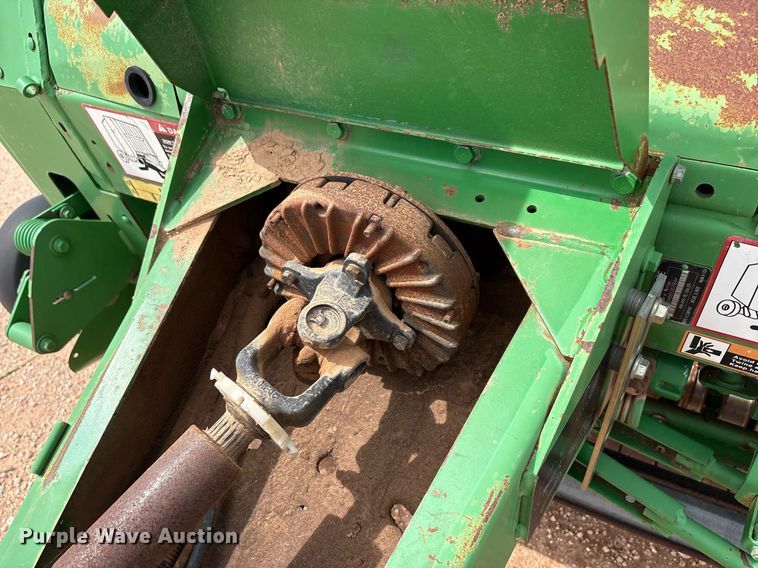 image for item DY2504 2009 John Deere 468 MegaWide Plus round baler
