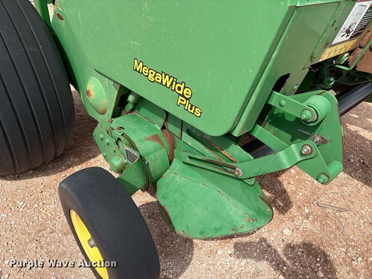 image for item DY2504 2009 John Deere 468 MegaWide Plus round baler