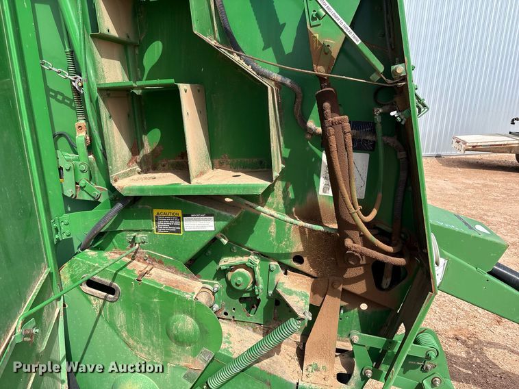 image for item DY2504 2009 John Deere 468 MegaWide Plus round baler