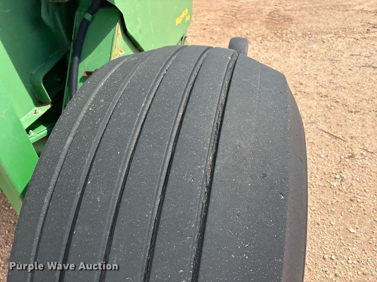 image for item DY2504 2009 John Deere 468 MegaWide Plus round baler