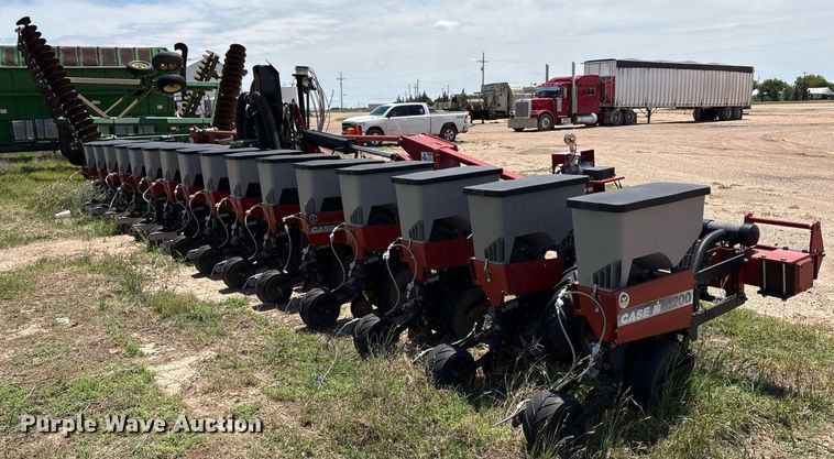 image for item DY2505 Case 1200 planter