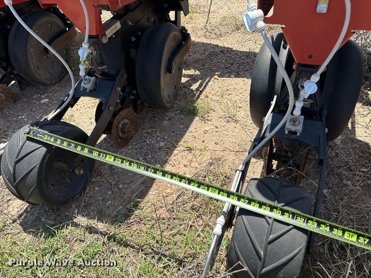 image for item DY2505 Case 1200 planter