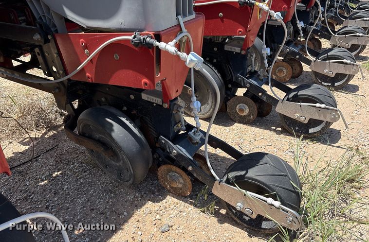 image for item DY2505 Case 1200 planter