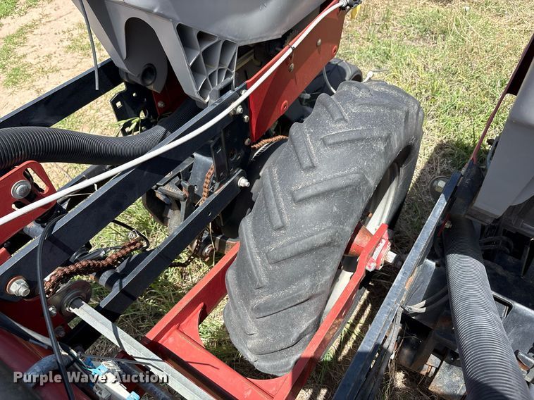 image for item DY2505 Case 1200 planter