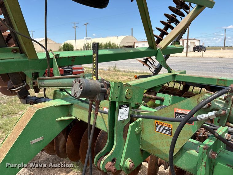 image for item DY2506 John Deere 630 tandem disk