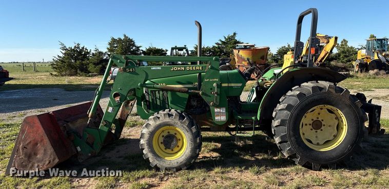 image for item DY2507 2000 John Deere 5410 MFWD tractor