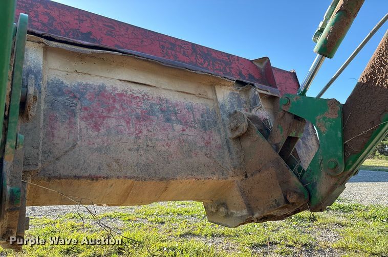 image for item DY2507 2000 John Deere 5410 MFWD tractor