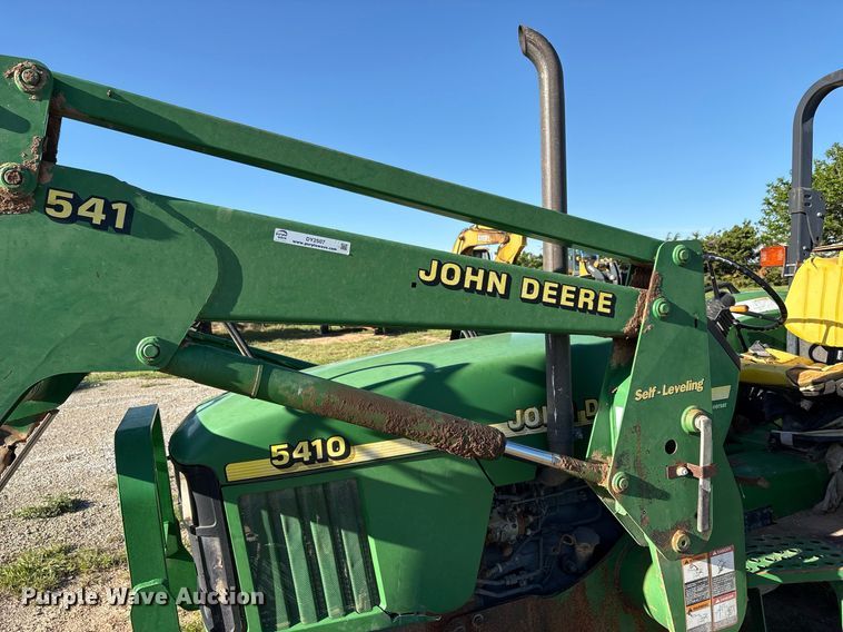 image for item DY2507 2000 John Deere 5410 MFWD tractor