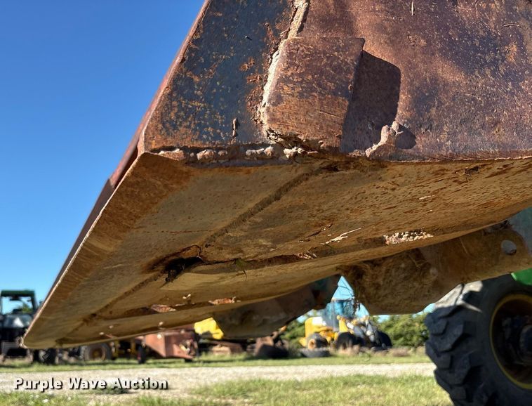 image for item DY2507 2000 John Deere 5410 MFWD tractor