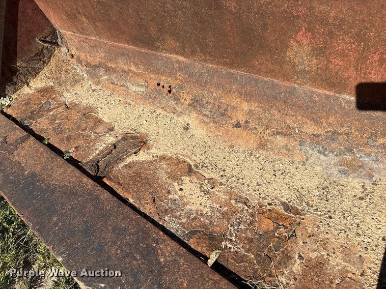 image for item DY2507 2000 John Deere 5410 MFWD tractor