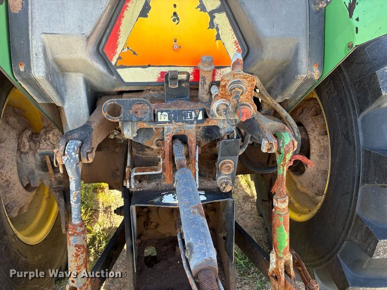 image for item DY2507 2000 John Deere 5410 MFWD tractor