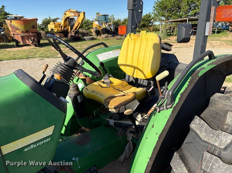 image for item DY2507 2000 John Deere 5410 MFWD tractor