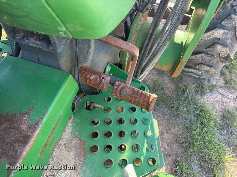 image for item DY2507 2000 John Deere 5410 MFWD tractor