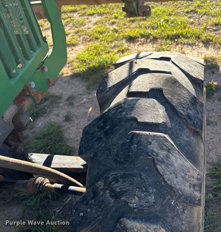 image for item DY2507 2000 John Deere 5410 MFWD tractor