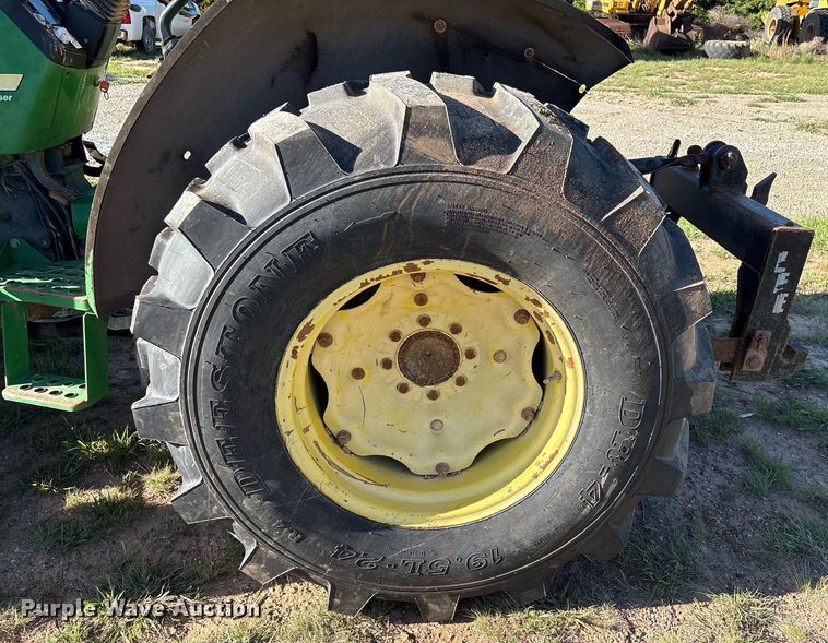 image for item DY2507 2000 John Deere 5410 MFWD tractor