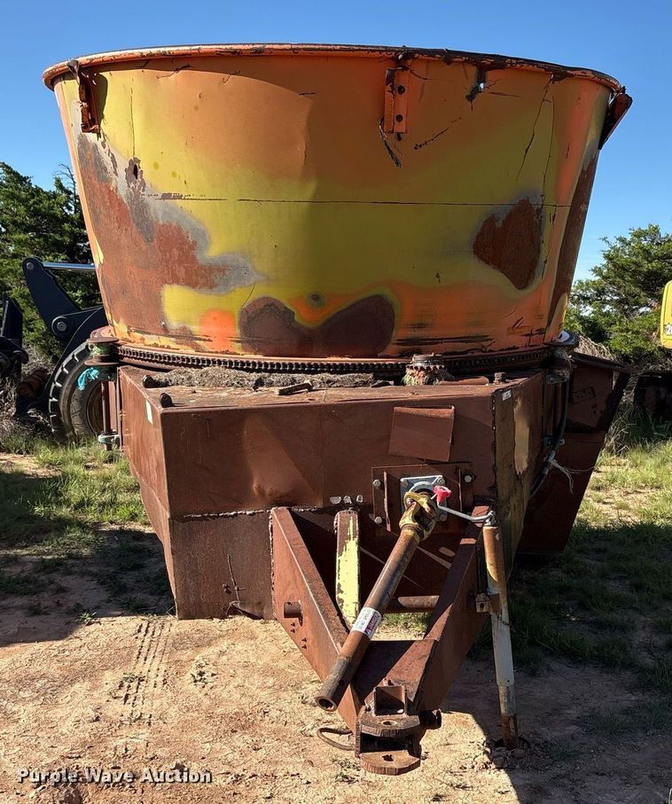 image for item DY2509 Roto Grind 760 tub grinder