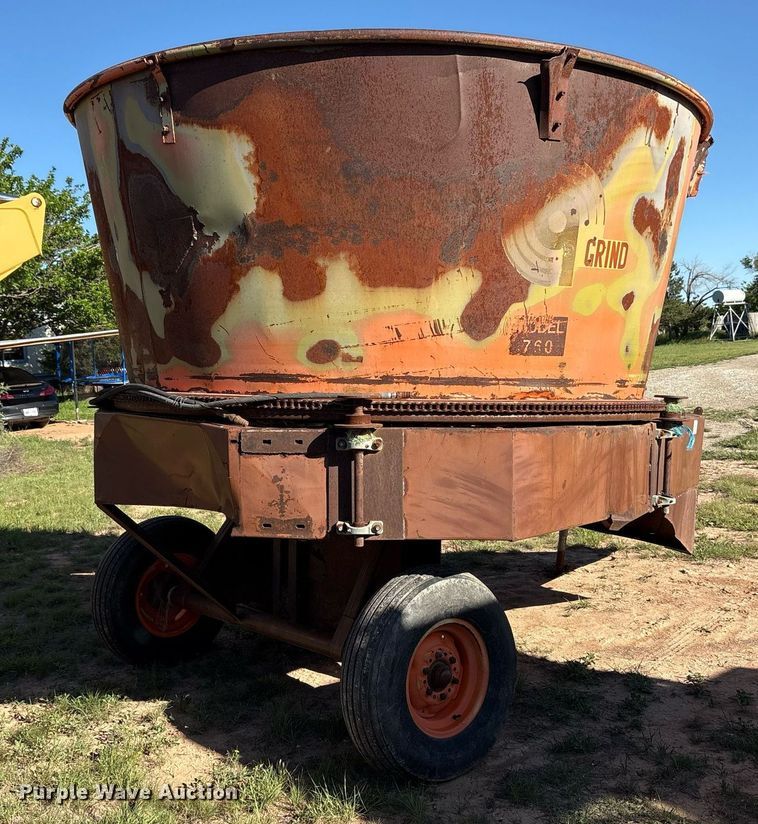 image for item DY2509 Roto Grind 760 tub grinder