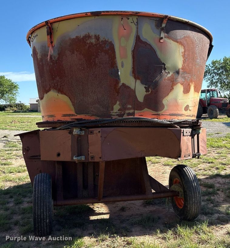 image for item DY2509 Roto Grind 760 tub grinder