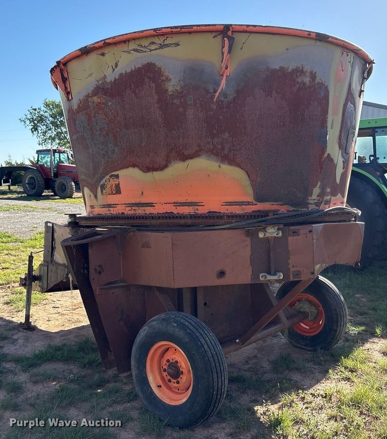 image for item DY2509 Roto Grind 760 tub grinder