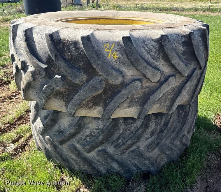 image for item DY2514 (8) tires and wheels 